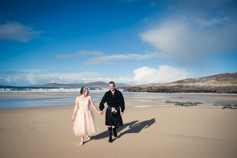 Getting married on the isle of harris borve beach 