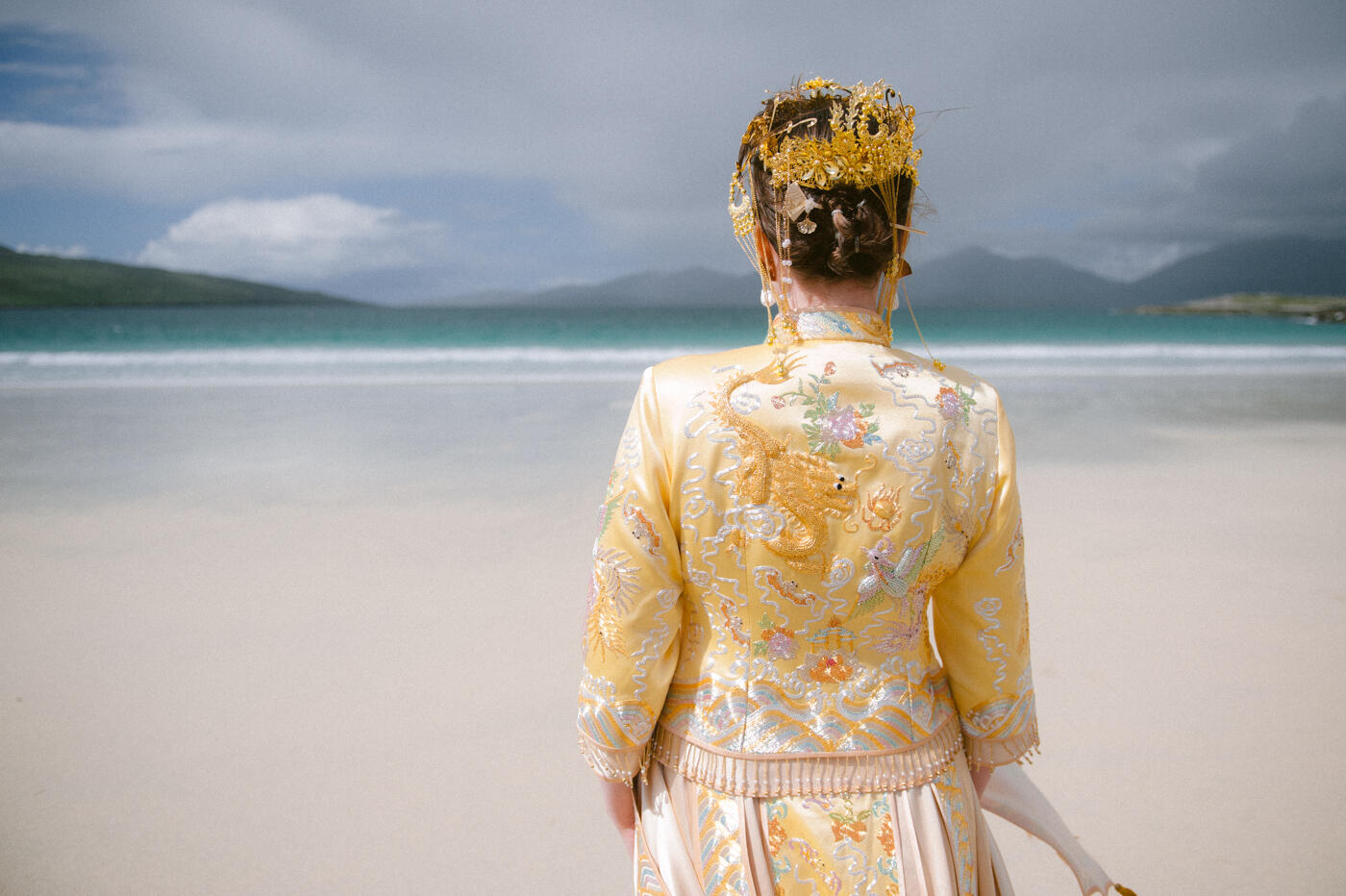 bride on luskentyre beach 