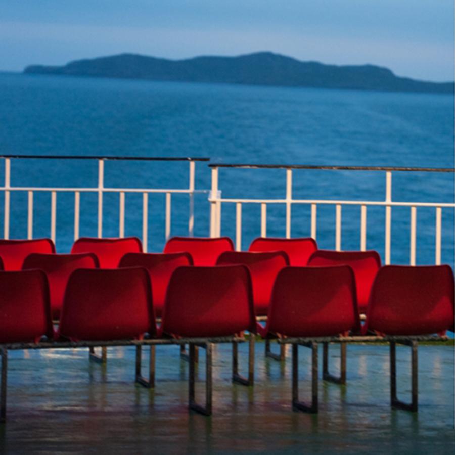 calmac ferry sailing to harris 