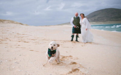 Intimate family wedding on Scarista beach, Outer Hebrides